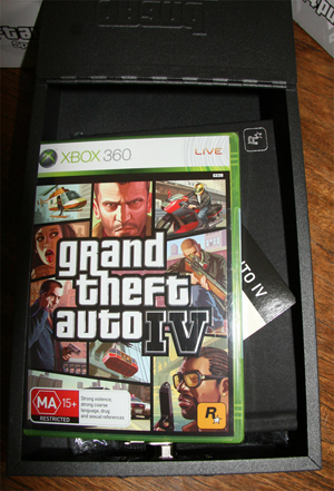 Grand Theft Auto IV Special Edition Unboxing